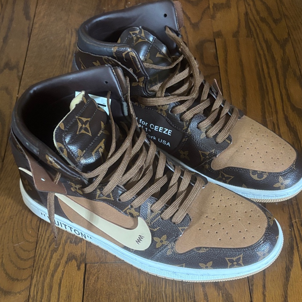 Off-Louis Air Jordan 1. Classic LV Brown. Size US10